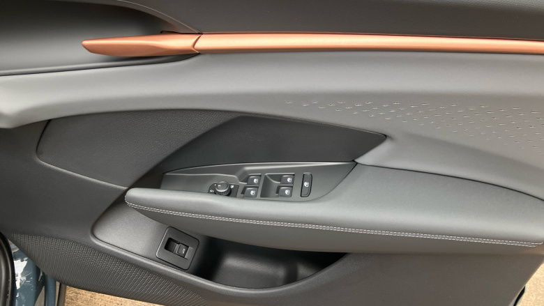 CUPRA Terramar 1.5 eTSI 150 V2 5dr DSG Petrol Hatchback